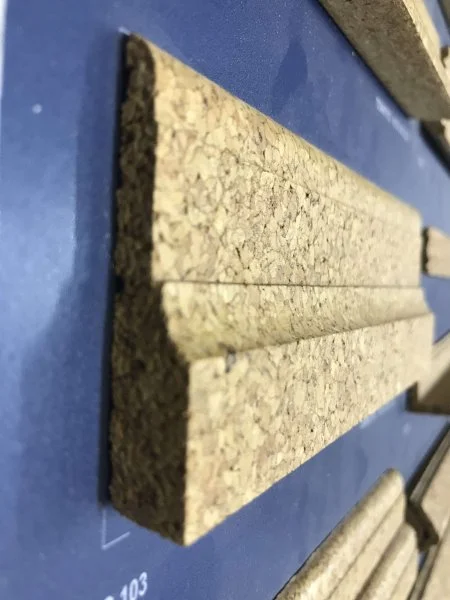 Плинтус пробковый ArtCorkDesing С 103 лакированный 12х65х910 мм в Оренбурге