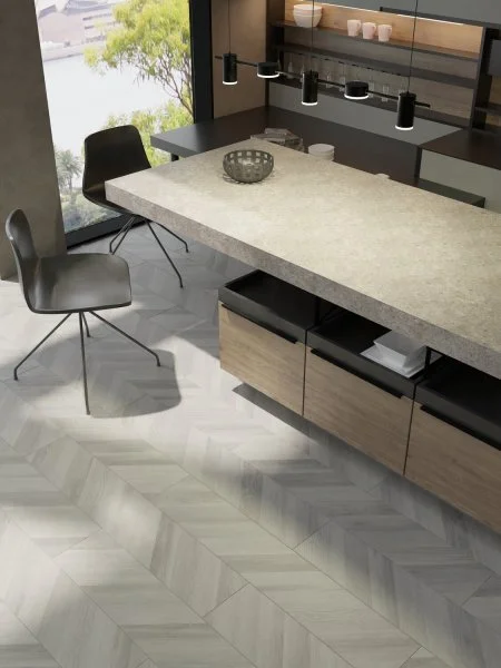 Ламинат Egger PRO 8/33 4V Large Дуб Кестинкорт Пепел левая EPL243F4CL в Оренбурге