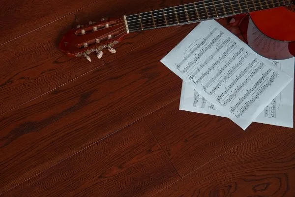 Массивная доска Аmber Wood Дуб шоколад браш лак 18*120*300-1800 мм в Оренбурге