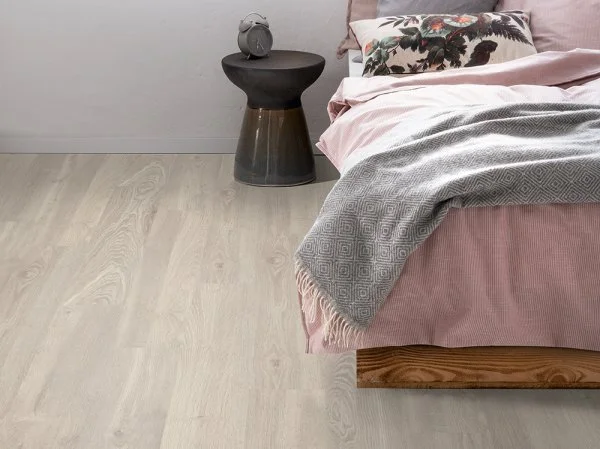 Ламинат Egger PRO 8/33 Дуб Кортон белый EPL051 в Оренбурге