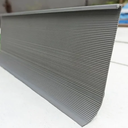 Коннелюрный односоставной плинтус Bonkeel Prof Серый (95х2700мм) в Оренбурге