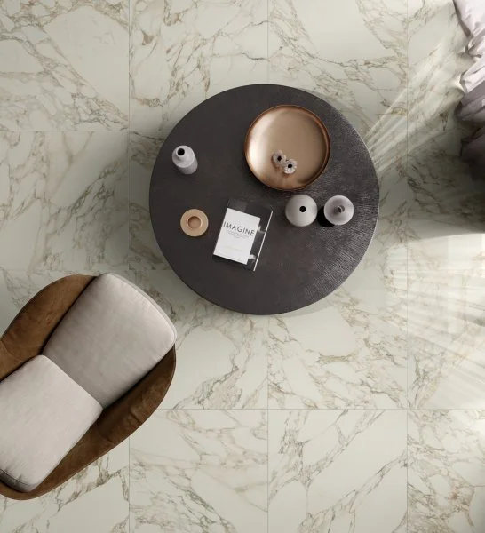 Керамогранит Italon Шарм Делюкс Арабескато Уайт 80х80 (Натуральная и реттифицированная) в Оренбурге